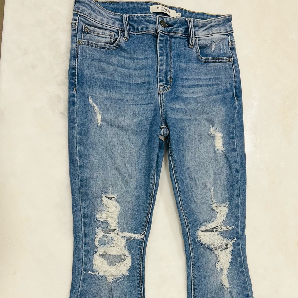 Hidden jeans size 27